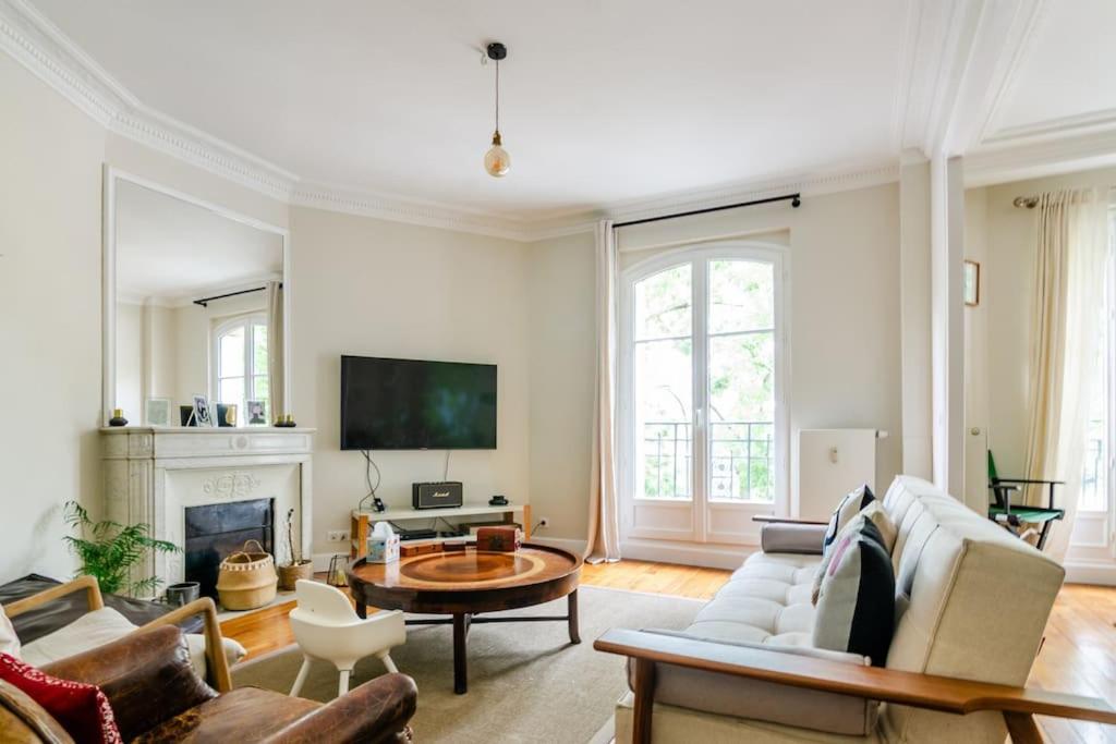 Apartment En Bord De Seine *