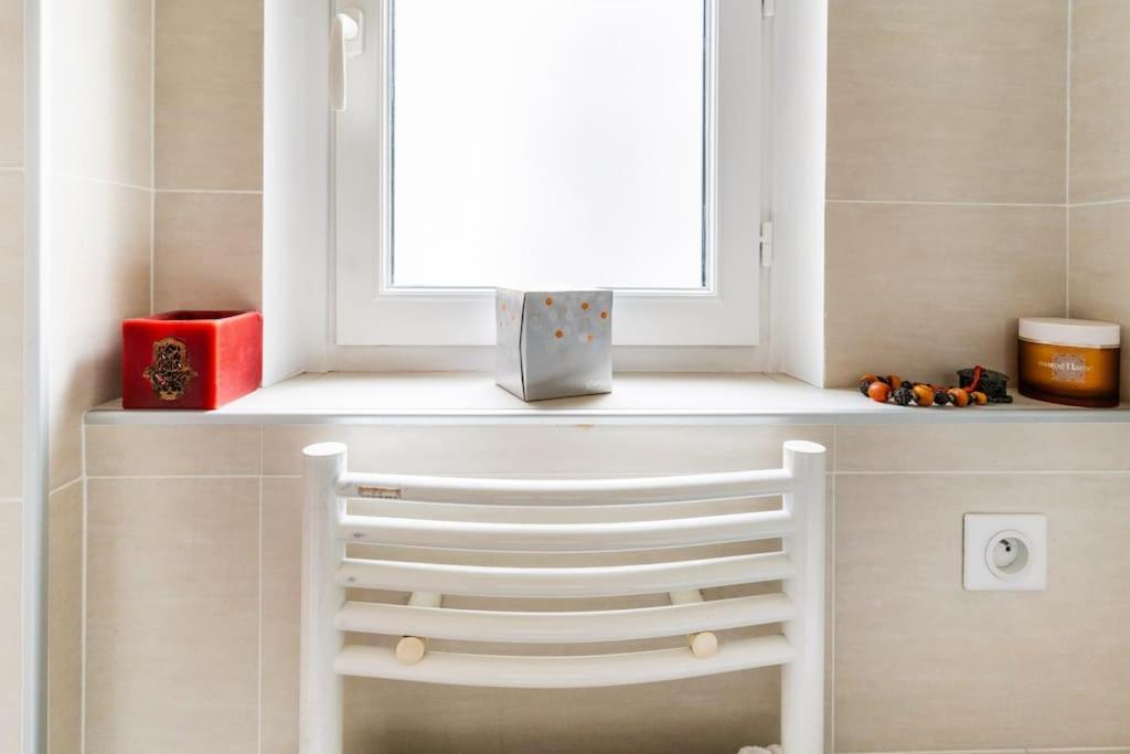 En Bord De Seine Apartment