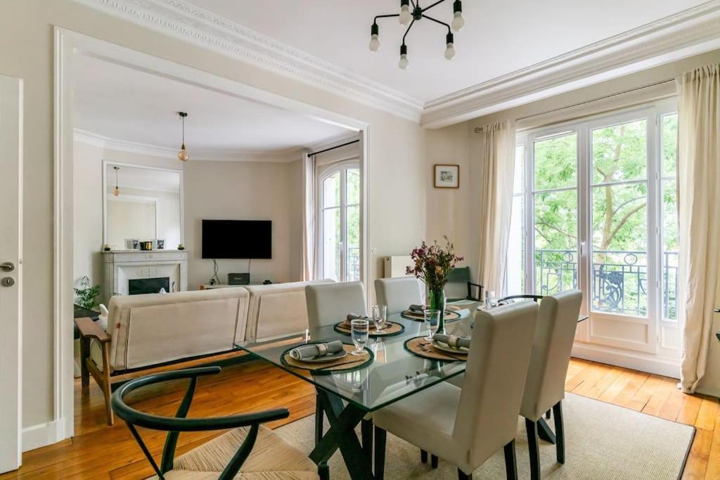 En Bord De Seine Apartment Paris