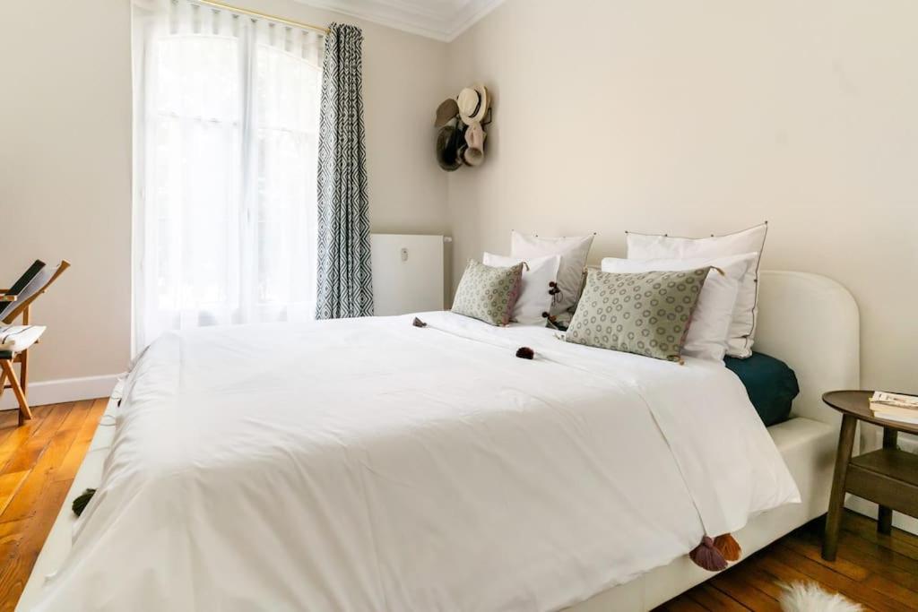 Apartment En Bord De Seine Paris